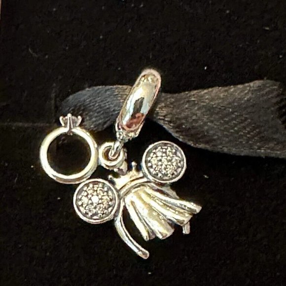 Pandora Disney Parks Minnie Mouse Bride Headband Ring Double Dangle Charm - Picture 2 of 4